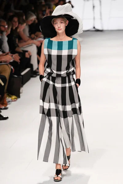 Look 36